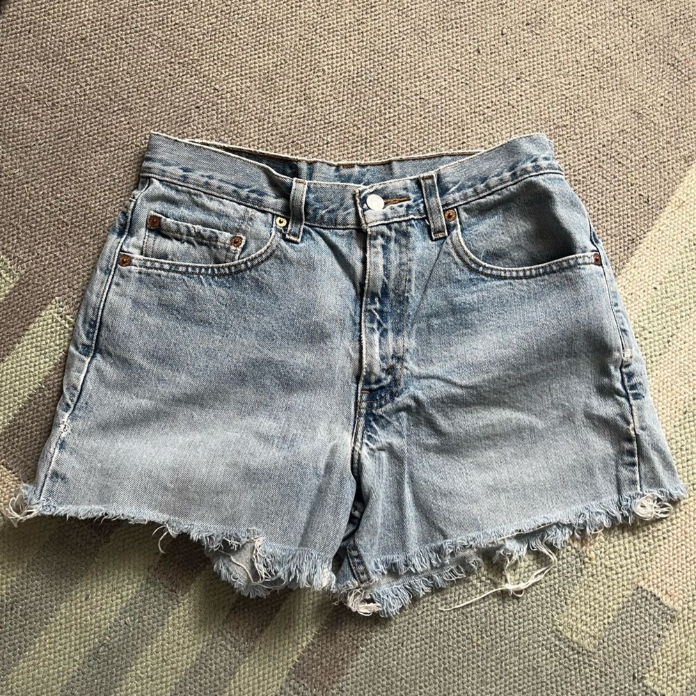 Vintage Levi’s 550 Denim Blue Women's Shorts 30 Waist